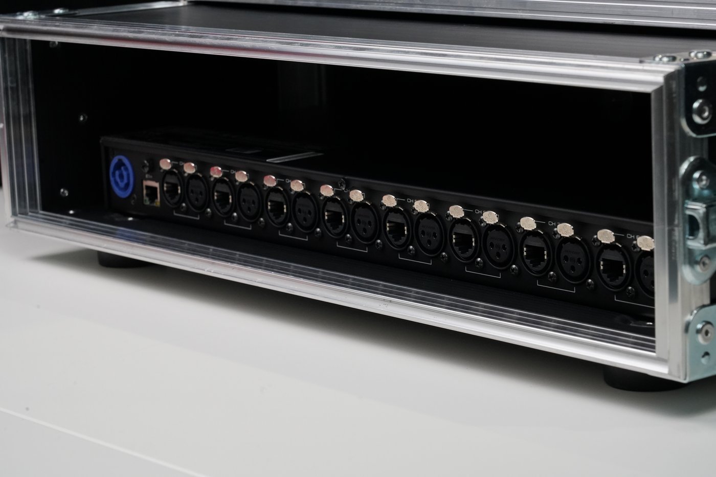 Swift Eventverleih DB Technologies RDNet Control 8